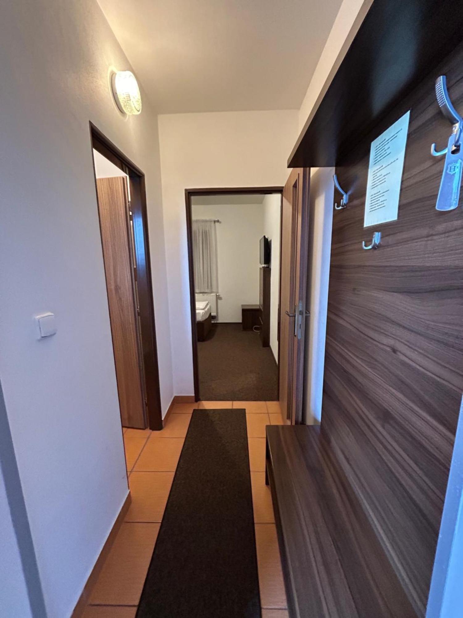 Motel R10 Mladá Boleslav Εξωτερικό φωτογραφία