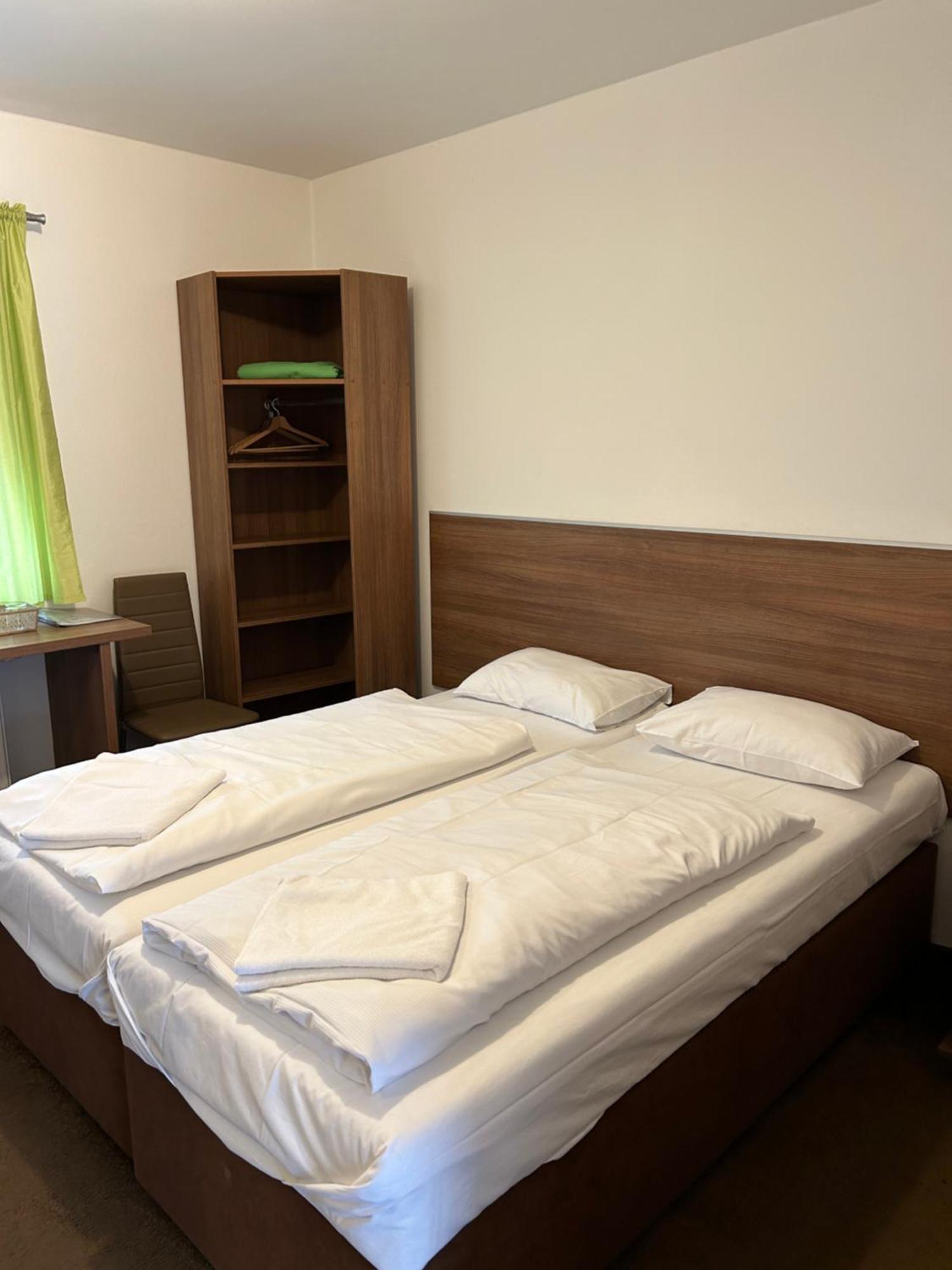 Motel R10 Mladá Boleslav Εξωτερικό φωτογραφία