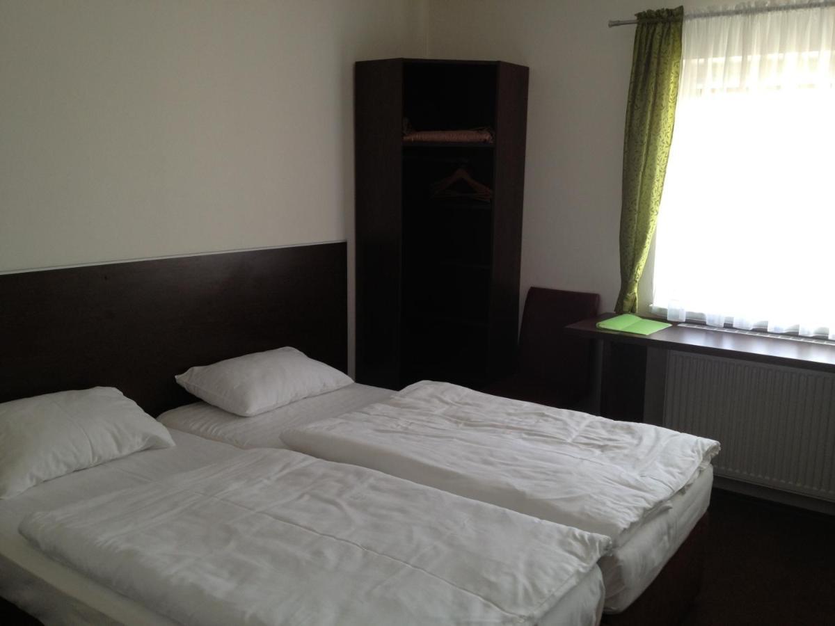 Motel R10 Mladá Boleslav Δωμάτιο φωτογραφία